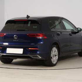 Foto inzerátu Volkswagen Golf 1.5 eTSI