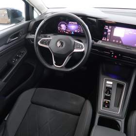 Foto inzerátu Volkswagen Golf 1.5 eTSI