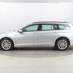 Foto inzerátu Volkswagen Passat 1.6 TDI