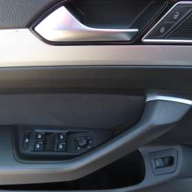 Foto inzerátu Volkswagen Passat 1.6 TDI