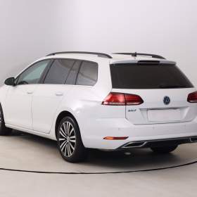 Foto inzerátu Volkswagen Golf 2.0 TDI