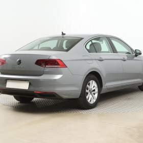 Foto inzerátu Volkswagen Passat 1.5 TSI