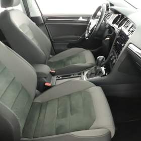 Foto inzerátu Volkswagen Golf 2.0 TDI