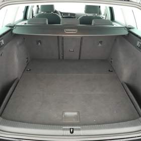 Foto inzerátu Volkswagen Golf 2.0 TDI