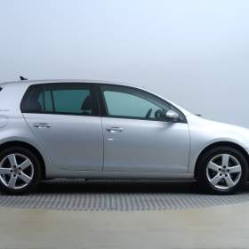 Foto inzerátu Volkswagen Golf 1.2 TSI