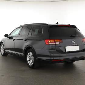 Foto inzerátu Volkswagen Passat 2.0 TDI