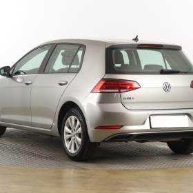 Foto inzerátu Volkswagen Golf 1.6 TDI