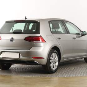 Foto inzerátu Volkswagen Golf 1.6 TDI