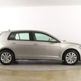 Foto inzerátu Volkswagen Golf 1.6 TDI