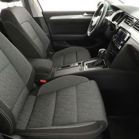 Foto inzerátu Volkswagen Passat 2.0 TDI