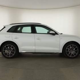 Foto inzerátu Audi Q5 35 TDI