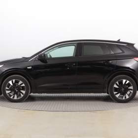 Foto inzerátu Opel Grandland 1.2 Turbo