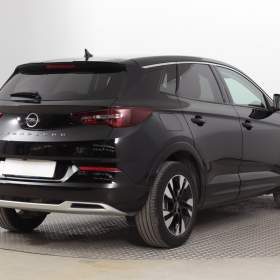 Foto inzerátu Opel Grandland 1.2 Turbo