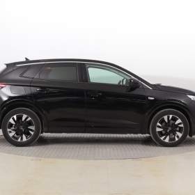 Foto inzerátu Opel Grandland 1.2 Turbo