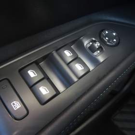 Foto inzerátu Peugeot 3008 1.2 PureTech