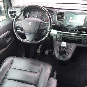Foto inzerátu Peugeot Traveller 2.0 BlueHDi