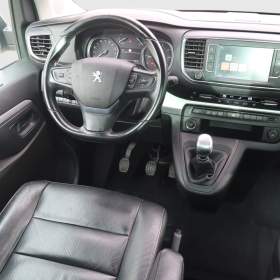 Foto inzerátu Peugeot Traveller 2.0 BlueHDi
