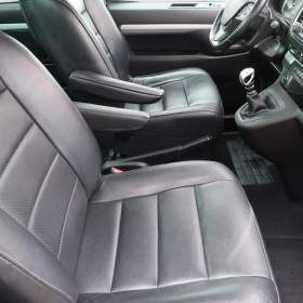 Foto inzerátu Peugeot Traveller 2.0 BlueHDi