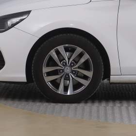 Foto inzerátu Hyundai i30 Fastback 1.0 T-GDI