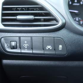 Foto inzerátu Hyundai i30 Fastback 1.0 T-GDI