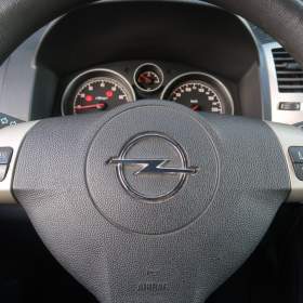 Foto inzerátu Opel Zafira 1.8