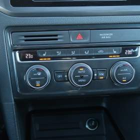 Foto inzerátu Volkswagen Golf Sportsvan 1.0 TSI