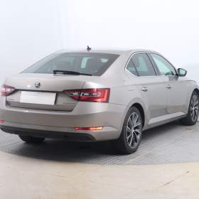 Foto inzerátu Škoda Superb 2.0 TDI