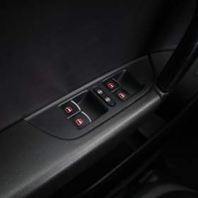 Foto inzerátu Volkswagen Touareg 3.0 TDI