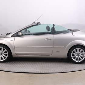 Foto inzerátu Ford Focus 2.0 16V