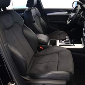 Foto inzerátu Audi Q5 40 TDI