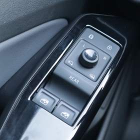 Foto inzerátu Volkswagen ID.4 Pro Perf. (82 kWh)