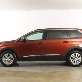 Foto inzerátu Peugeot 5008 1.5 BlueHDi