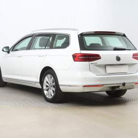Foto inzerátu Volkswagen Passat 2.0 TDI