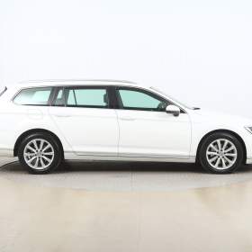 Foto inzerátu Volkswagen Passat 2.0 TDI