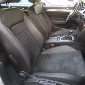 Foto inzerátu Volkswagen Passat 2.0 TDI