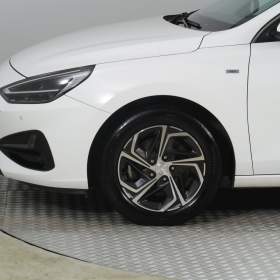 Foto inzerátu Hyundai i30 1.5 T-GDI MHEV