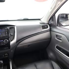 Foto inzerátu Mitsubishi L200 2.4 DI-D