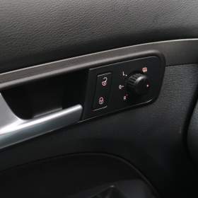 Foto inzerátu Volkswagen Touran 1.9 TDI