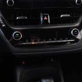 Foto inzerátu Toyota Corolla 1.8 Hybrid