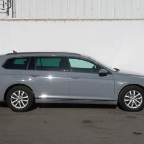Foto inzerátu Volkswagen Passat 2.0 TDI