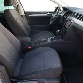 Foto inzerátu Volkswagen Passat 2.0 TDI