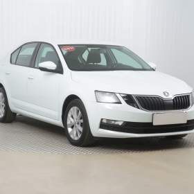 Fotka k inzerátu Škoda Octavia 1.5 TSI / 19575396