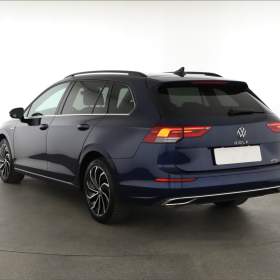 Foto inzerátu Volkswagen Golf 1.5 eTSI