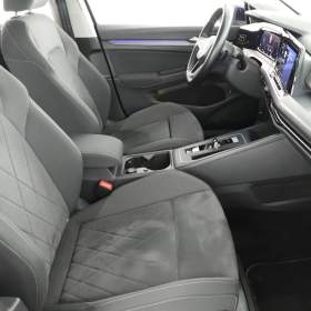 Foto inzerátu Volkswagen Golf 1.5 eTSI