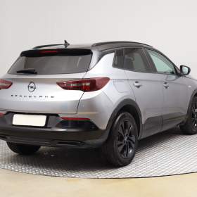 Foto inzerátu Opel Grandland 1.2 Turbo