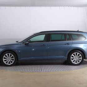 Foto inzerátu Volkswagen Passat 2.0 TDI