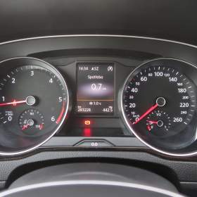 Foto inzerátu Volkswagen Passat 2.0 TDI