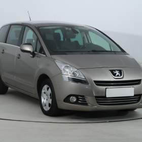 Peugeot 5008 1.6 HDi / 19630725