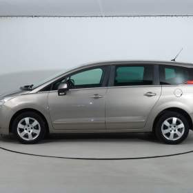 Foto inzerátu Peugeot 5008 1.6 HDi