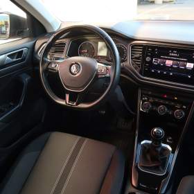 Foto inzerátu Volkswagen T-Roc 1.6 TDI
